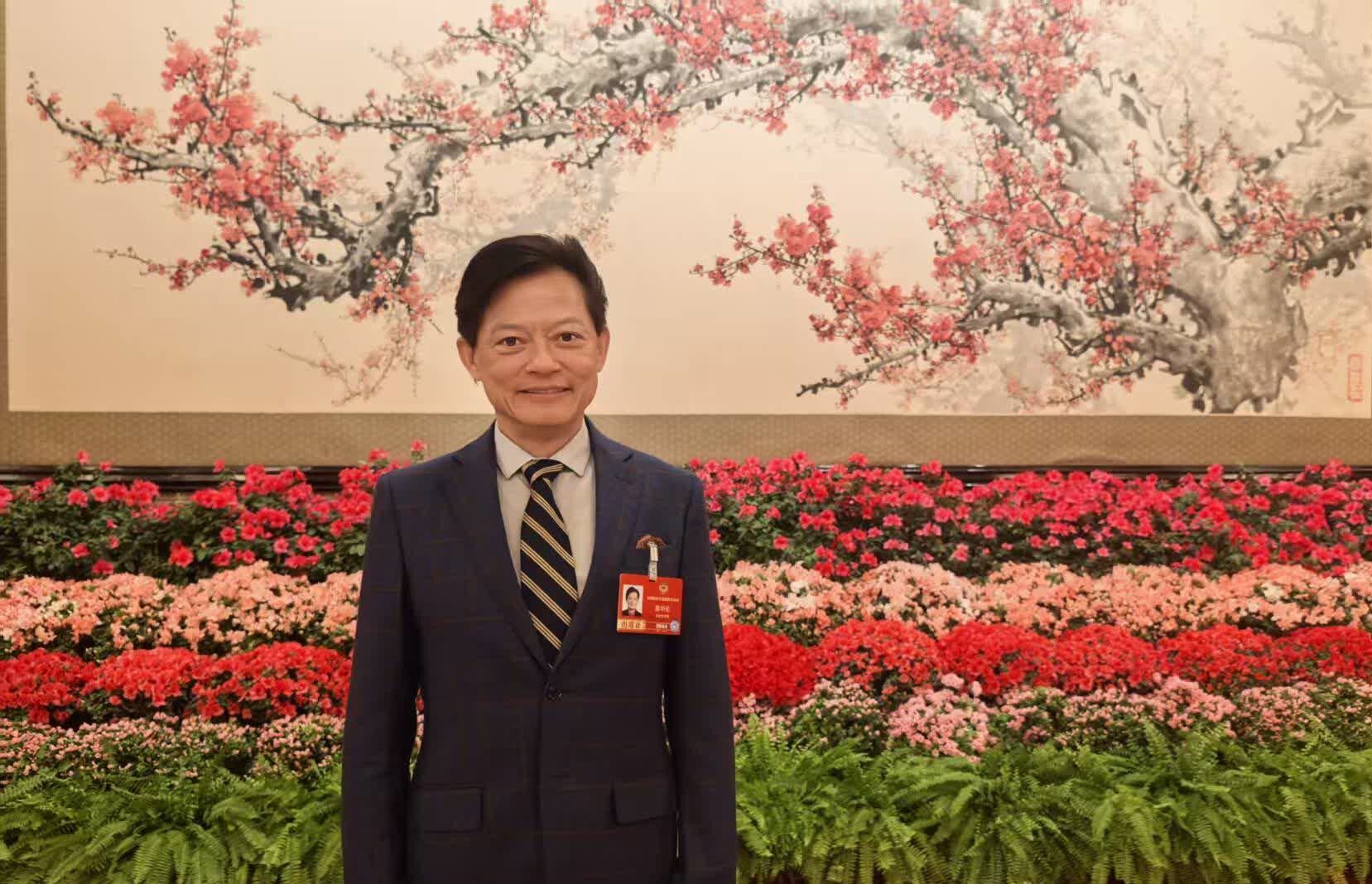 【兩會2026】莫華倫：以文藝為橋 讓香港成為連接中外的樞紐